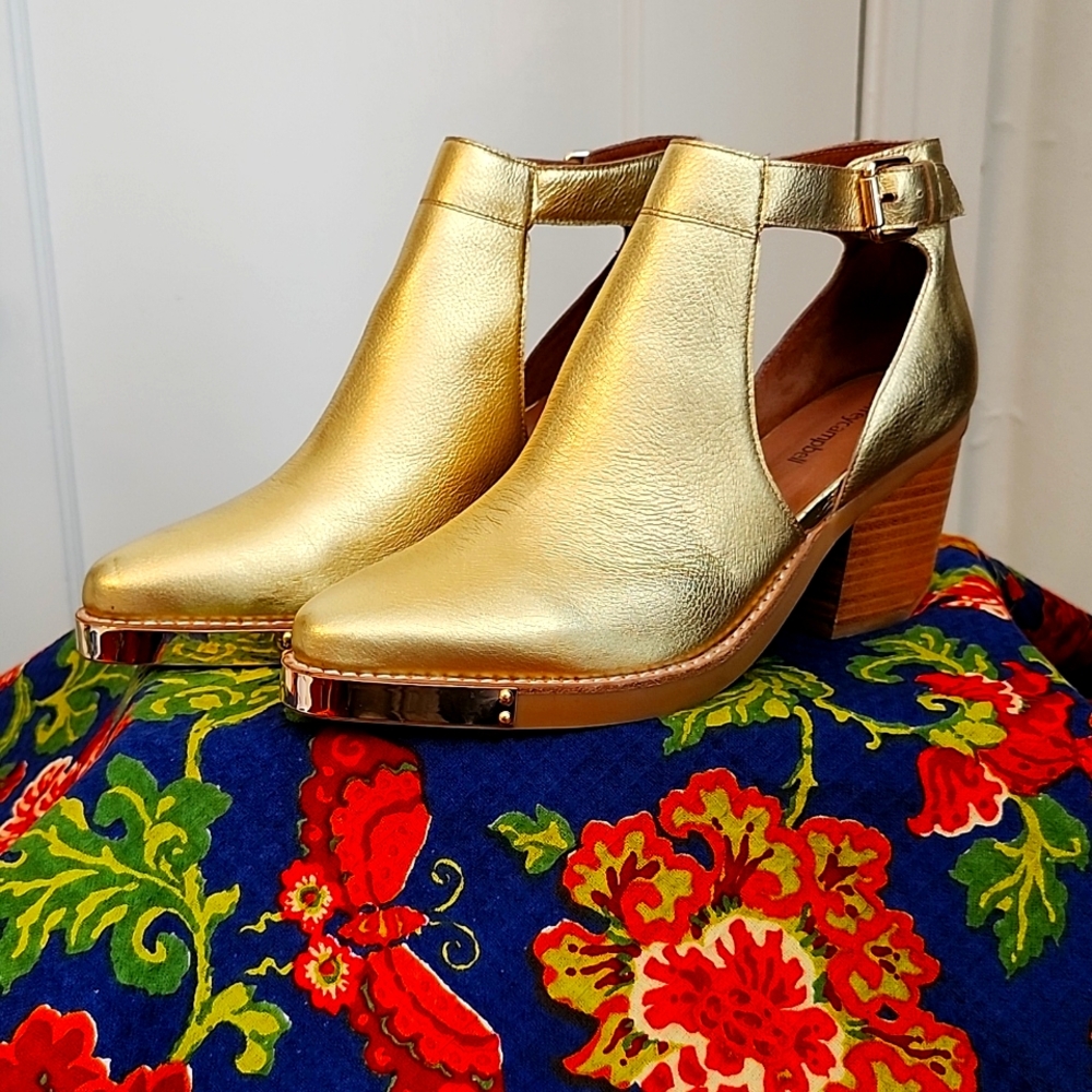 Jeffrey Campbell Woodruff Cutout Western Ankle Booties